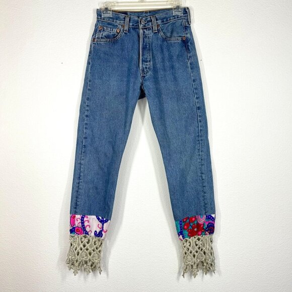 Bella Dahl Levi’s 501 Jeans 28 Crochet Silk Detail Button Fly Medium Wash - Picture 1 of 12